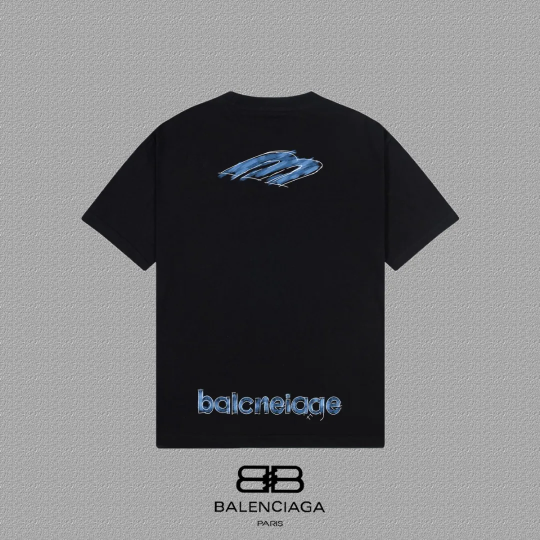P80✨🔥 BALENCIAGA Paris lettering printed short-sleeved T-shirt. Custom-woven and dyed 300 grams of combed cotton heavyweight fabric. Zero color difference in threads. Perfect details. Different from the current currency version. Welcome to compare. Same Style for men and women. Must-sell in the picture above. Color: White Black Size: 1 2 3 4